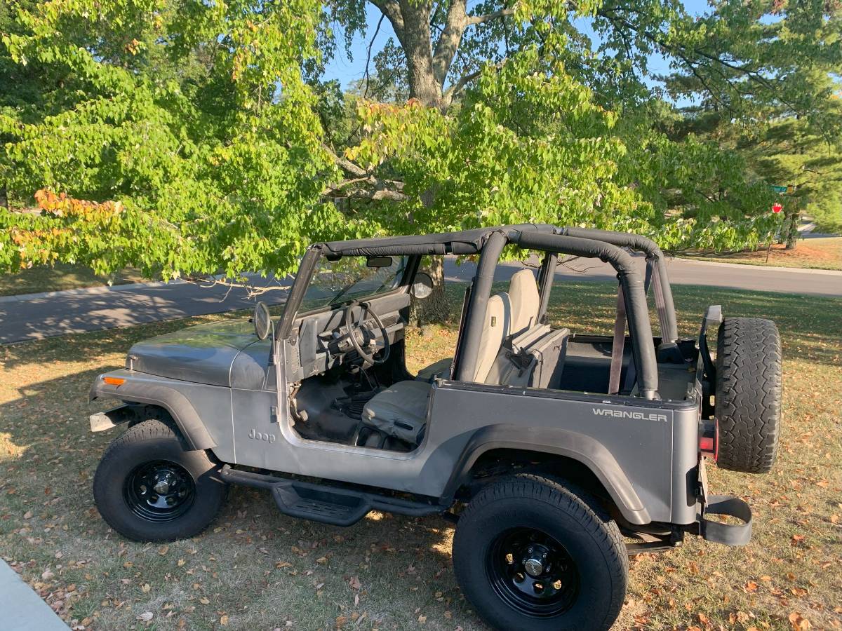 Jeep-wrangler-sport-1994-grey-1