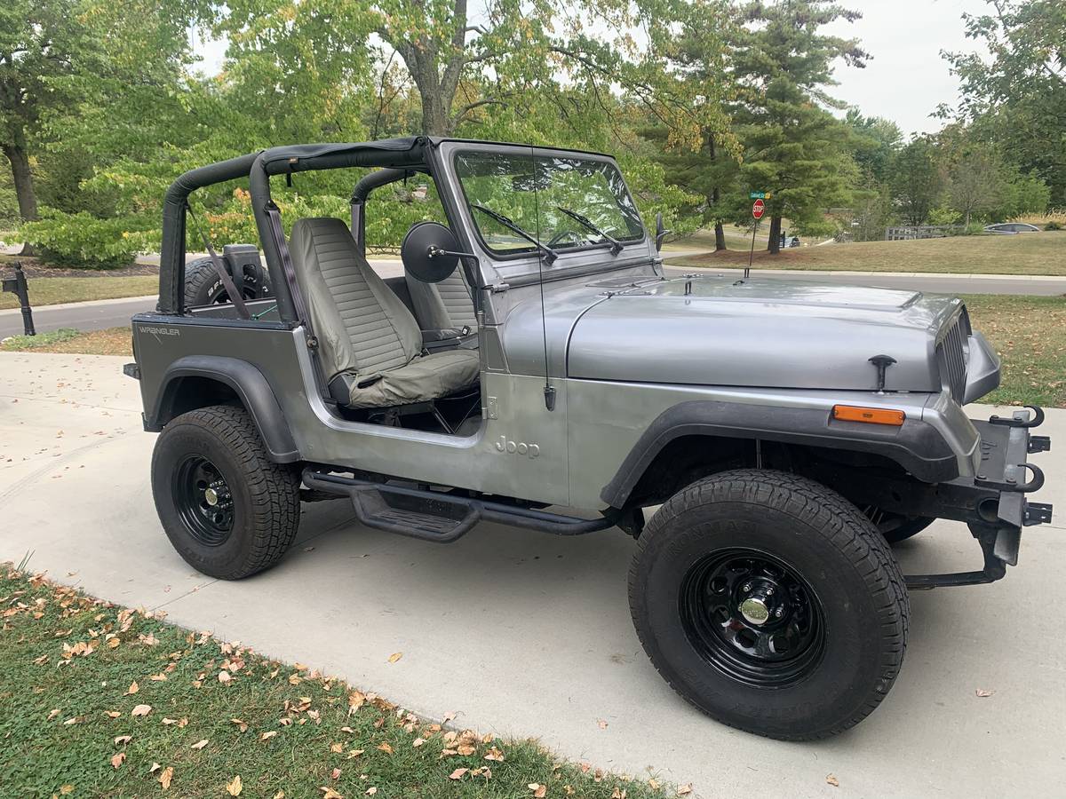 Jeep-wrangler-sport-1994-grey-2