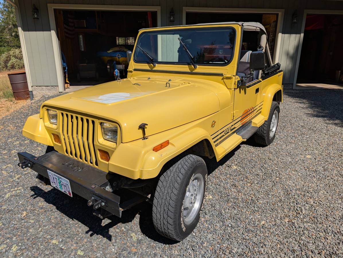 Jeep-wrangler-sport-islander-1989-yellow-12