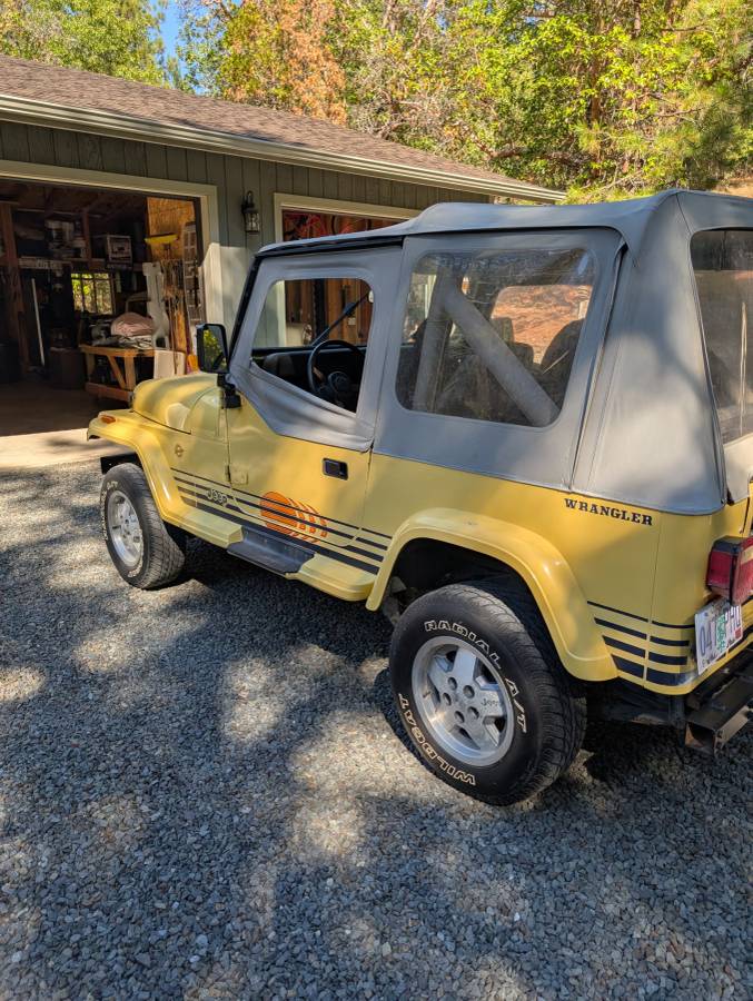 Jeep-wrangler-sport-islander-1989-yellow-3