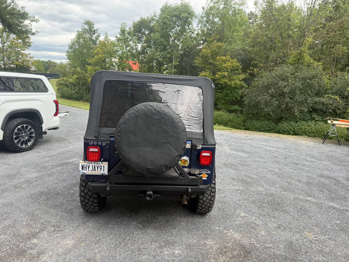 Jeep-wrangler-yj-1991-blue-2