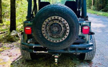 Jeep-wrangler-yj-1994-green-1