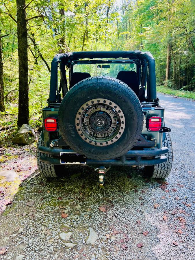 Jeep-wrangler-yj-1994-green-1