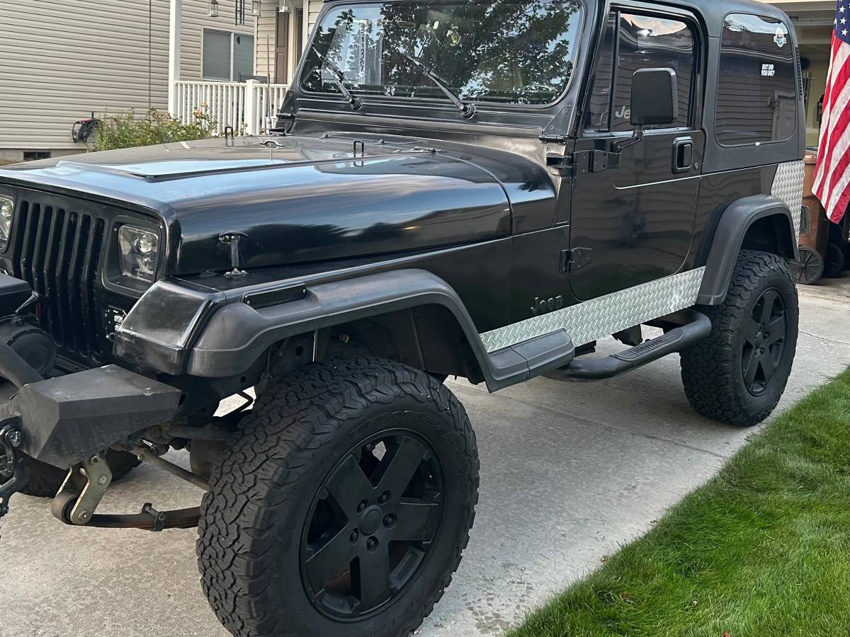 Jeep-wrangler-yj-s-1995-black-3