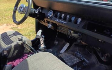 Jeep-yj-1987-green-4