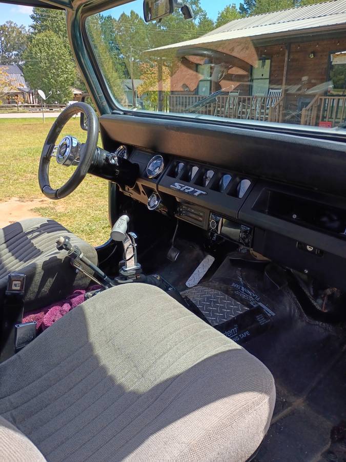 Jeep-yj-1987-green-4