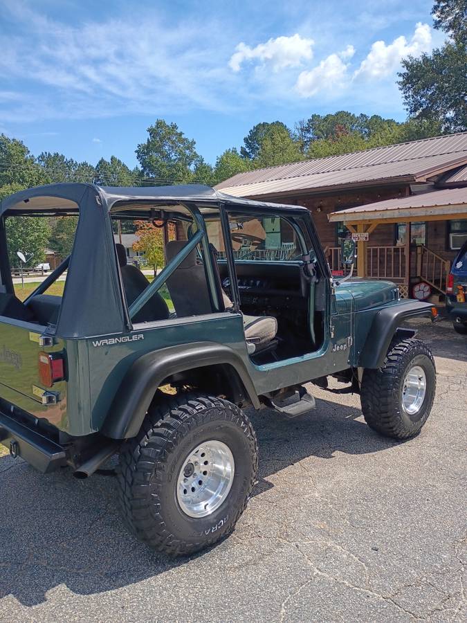 Jeep-yj-1987-green-6