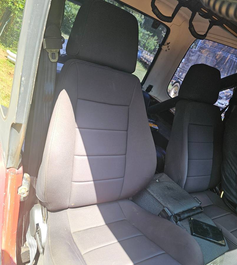 Jeep-yj-1987-red-4