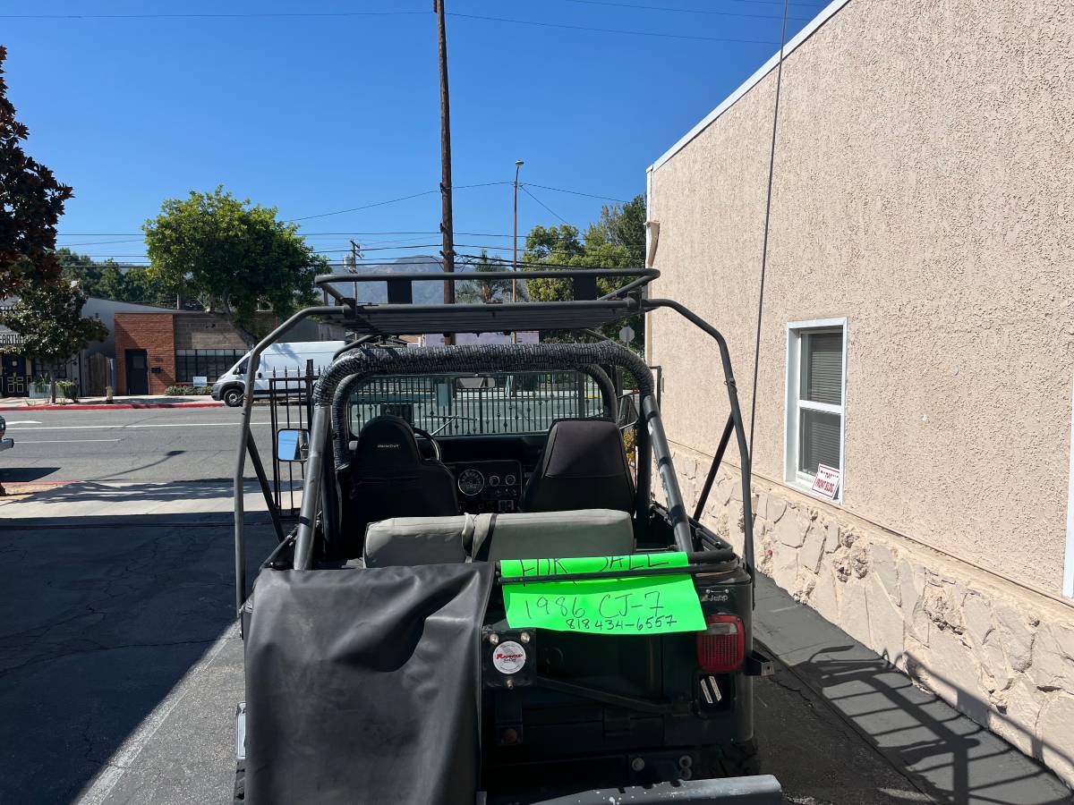 Jeepamc-cj7-laredo-1986-black-5