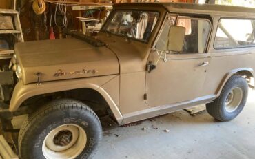 Jeepster-commando-1968-brown-2