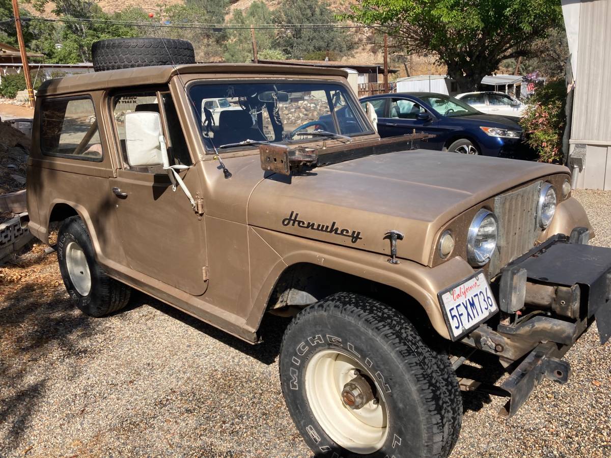 Jeepster-commando-1968-brown