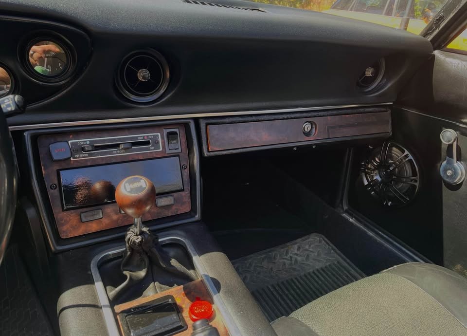 Jensen-Healey-Roadster-1973-Convertible-9