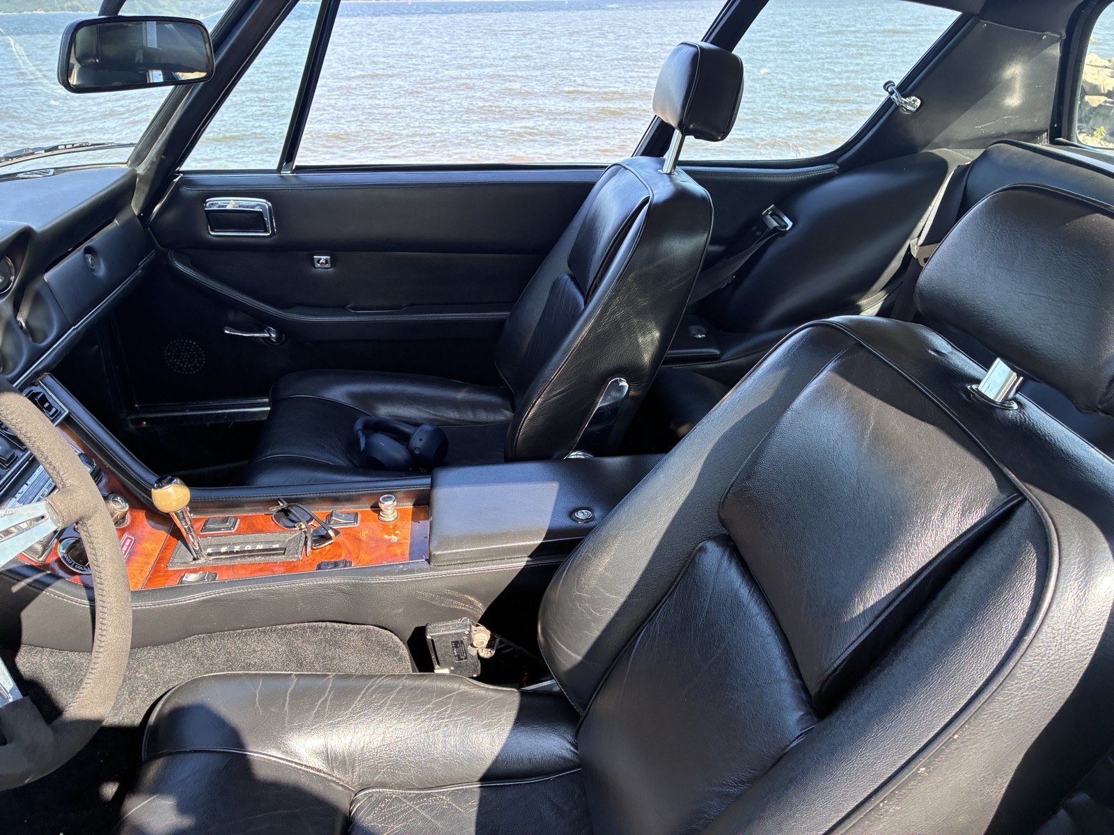 Jensen-Interceptor-Mk-III-1972-16