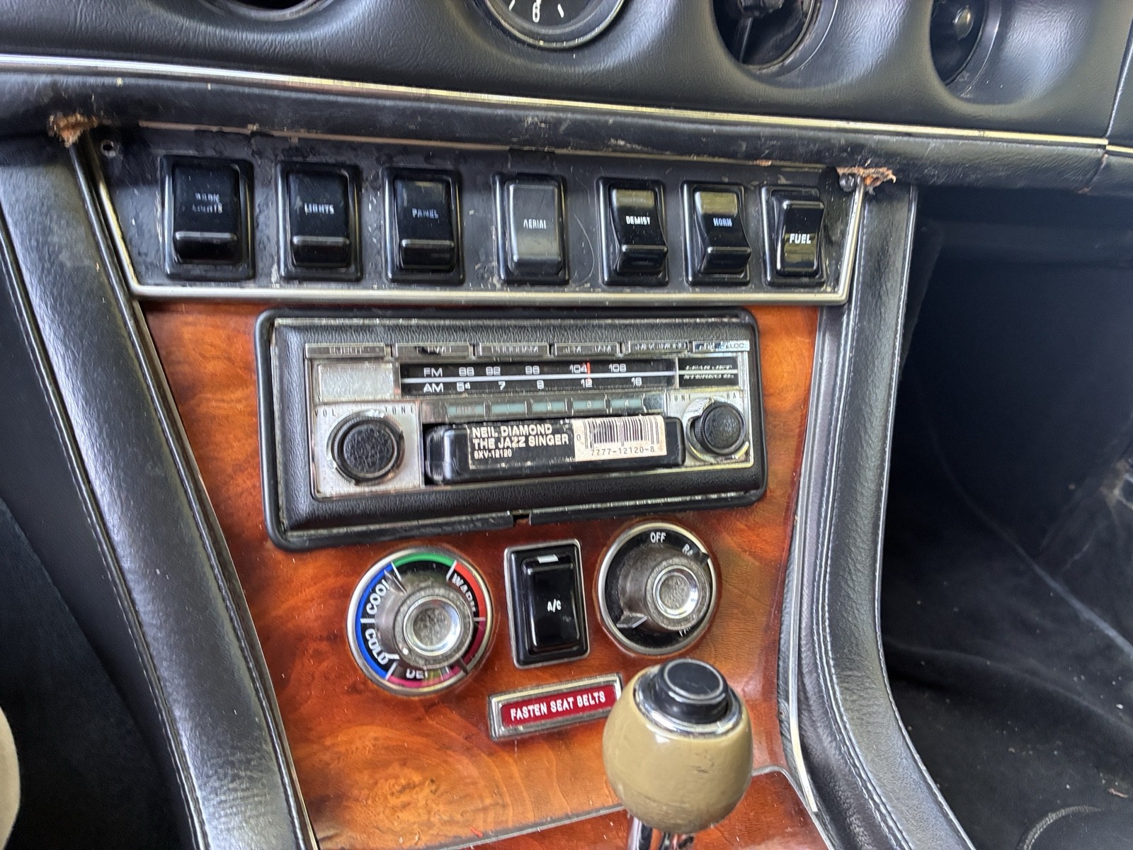 Jensen-Interceptor-Mk-III-1972-17