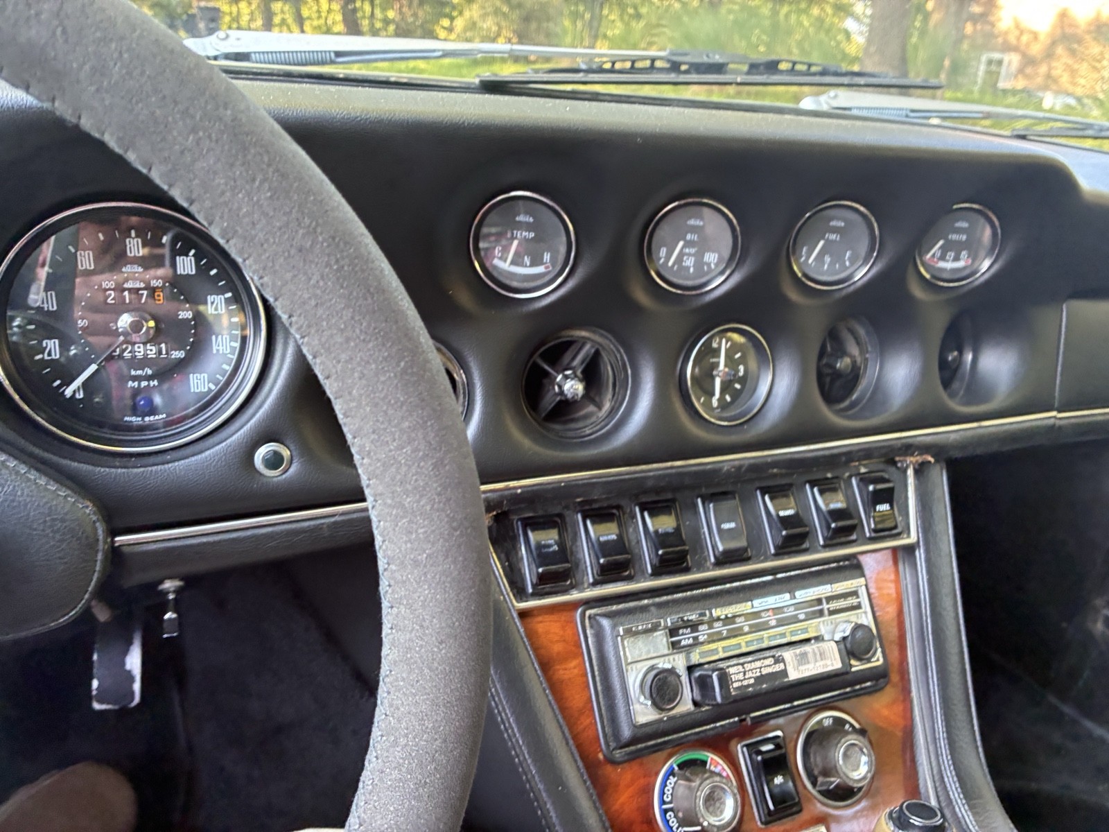 Jensen-Interceptor-Mk-III-1972-18