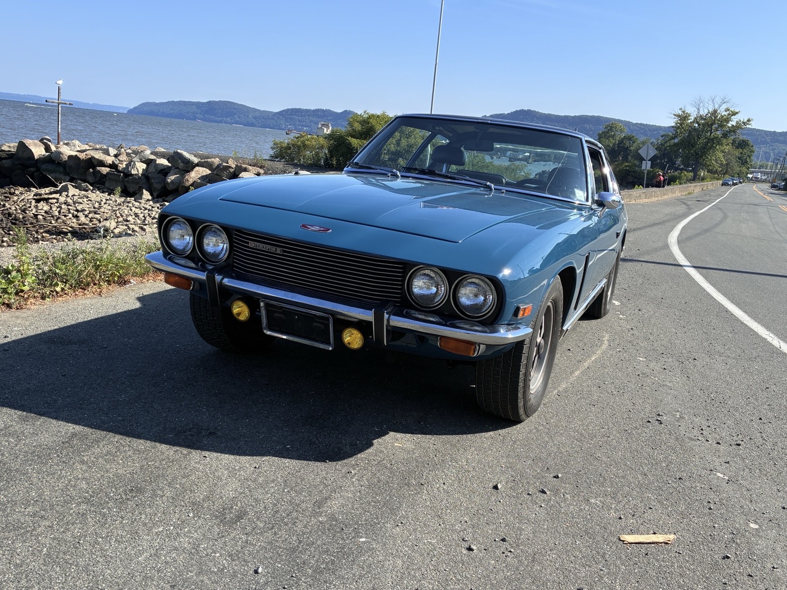 Jensen-Interceptor-Mk-III-1972-4