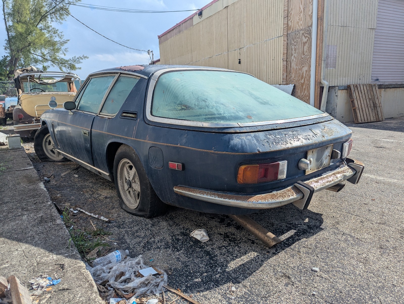 Jensen-Interceptor-Mk-III-1974-7