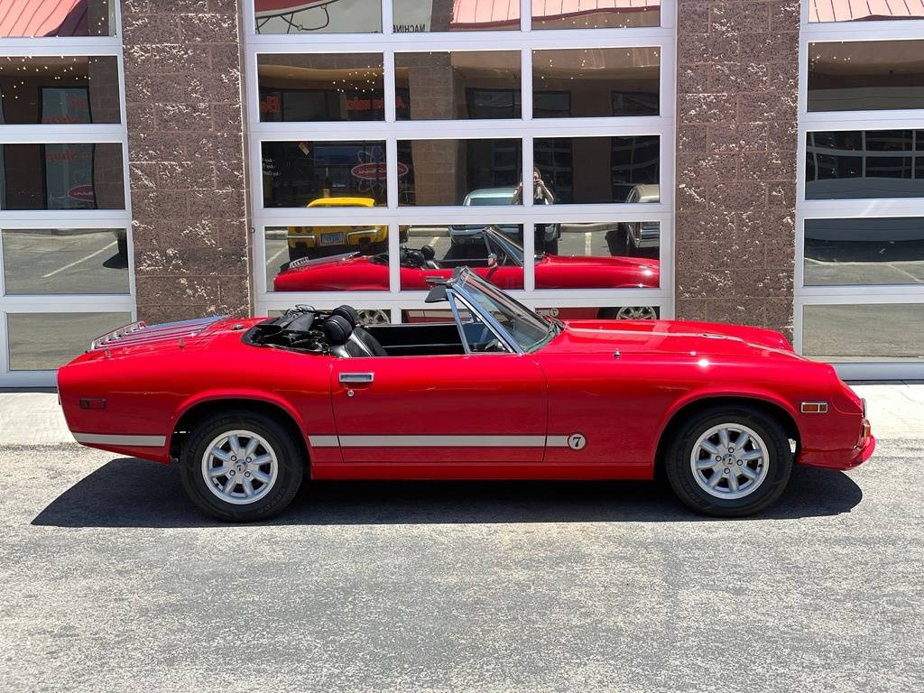 Jensen-jensen-healey-1974-red-1