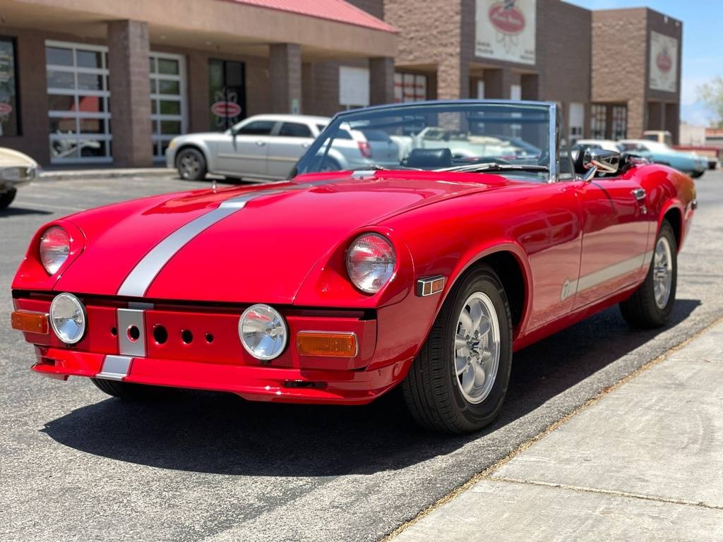Jensen-jensen-healey-1974-red-9