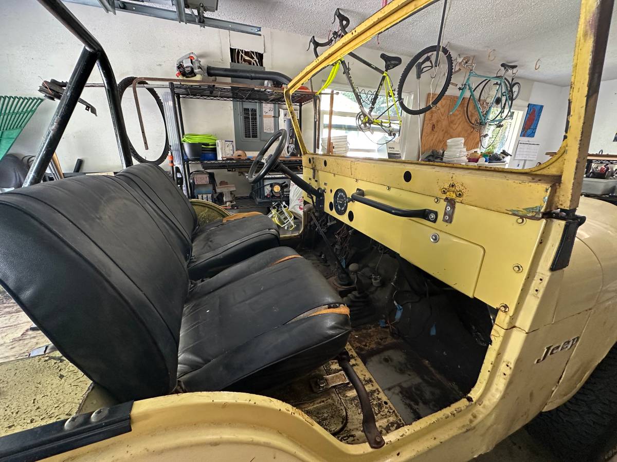 Jepp-cj-5-1973-yellow-1
