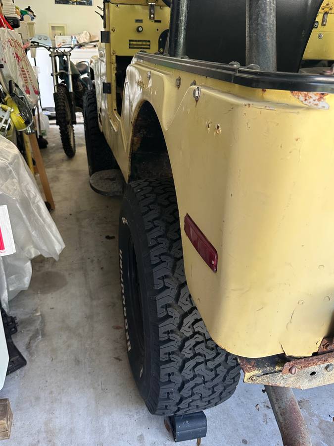 Jepp-cj-5-1973-yellow-14