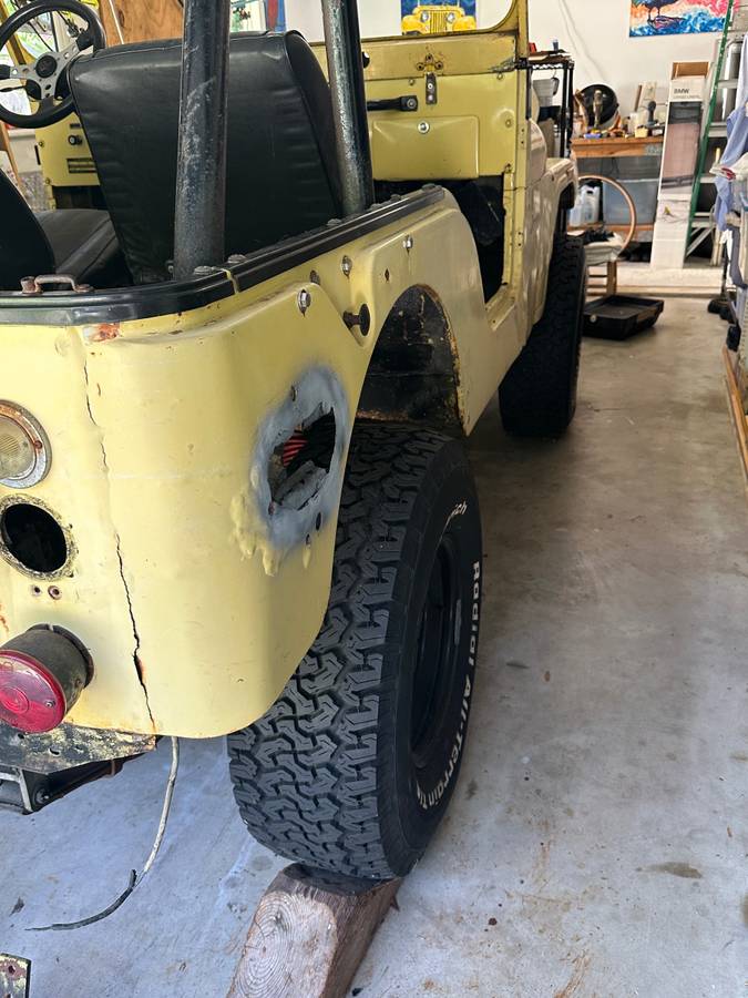 Jepp-cj-5-1973-yellow-15