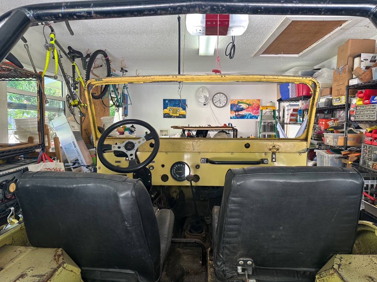 Jepp-cj-5-1973-yellow-2