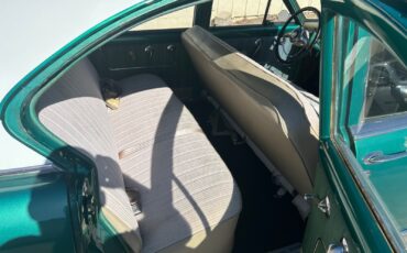 Kaiser-Manhattan-1953-Sedan-9