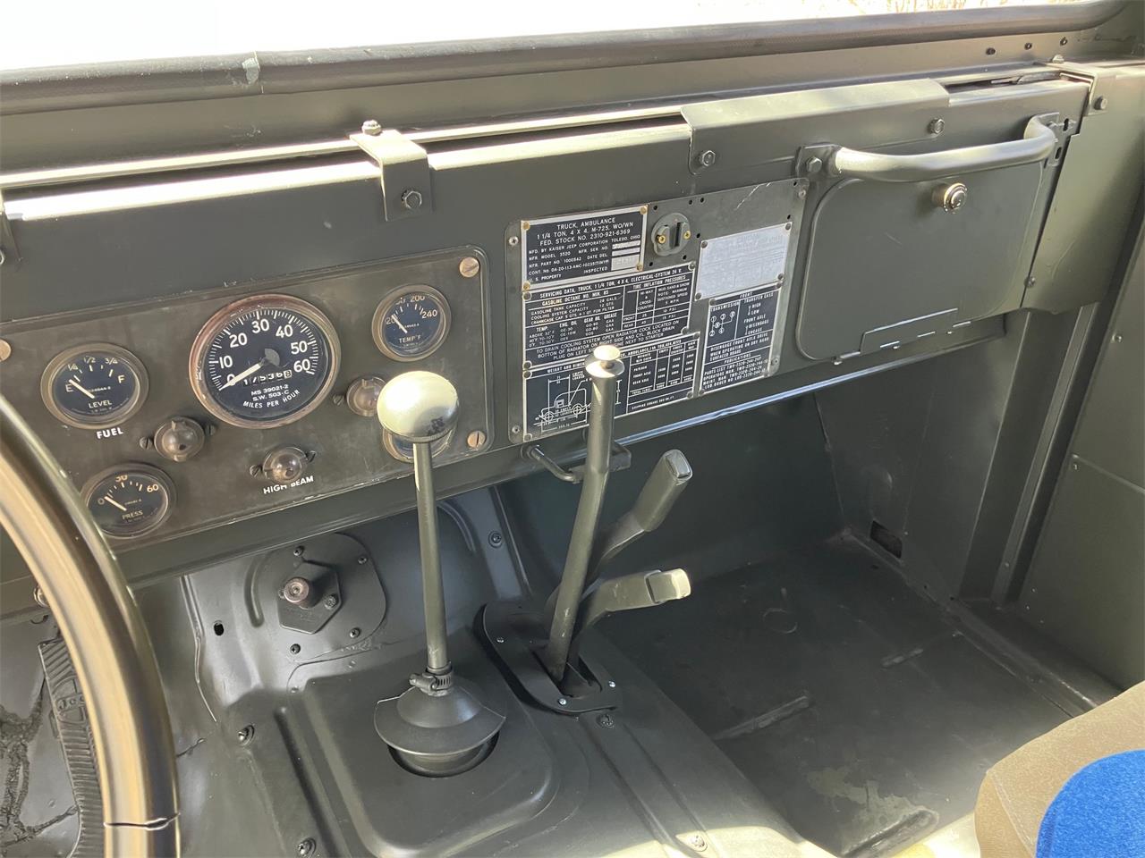 Kaiser-Military-vehicle-1967-Army-Green-Tan-2