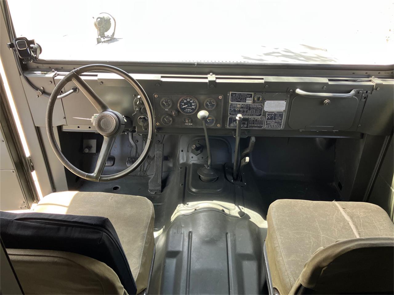 Kaiser-Military-vehicle-1967-Army-Green-Tan-6