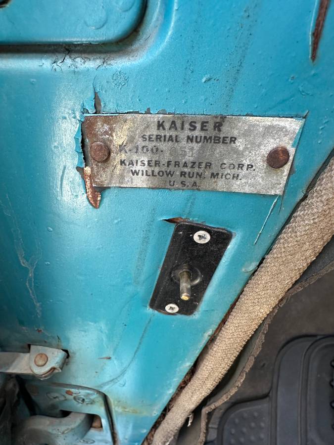 Kaiser-special-1947-blue-17