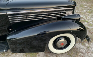 LaSalle-Series-50-1938-Sedan-10
