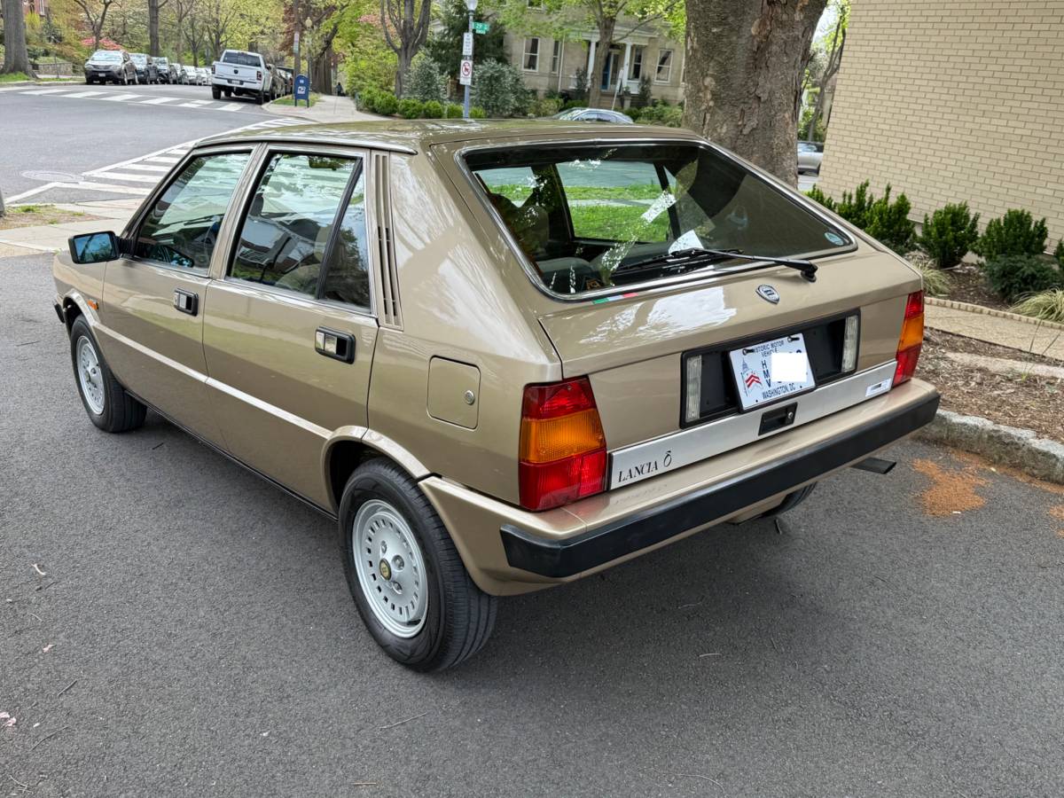 Lancia-delta-1982-8
