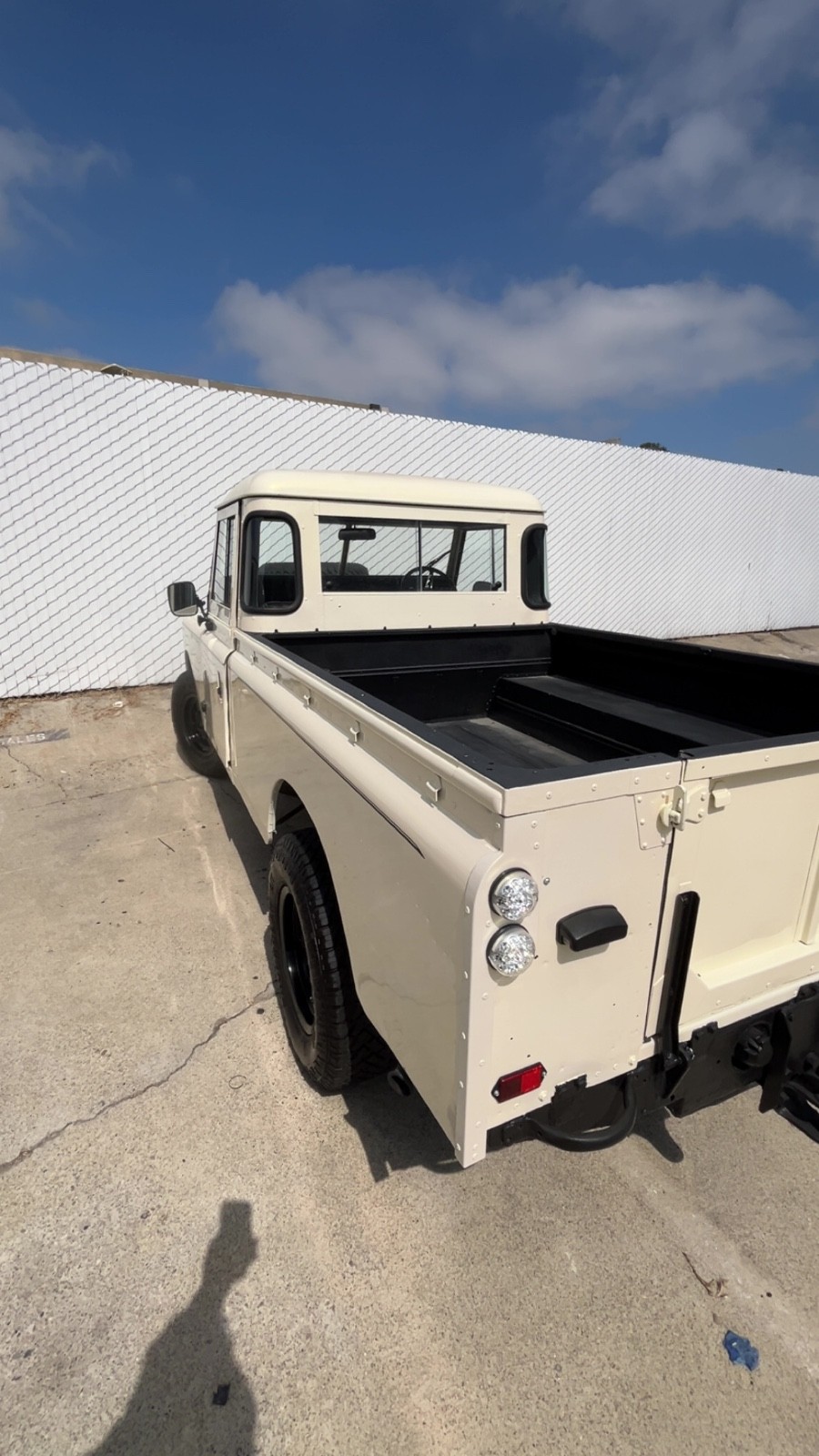 Land-Rover-Defender-1972-SUV-23