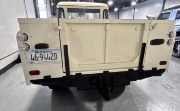 Land-Rover-Defender-1972-SUV-6