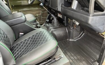 Land-Rover-Defender-1980-11