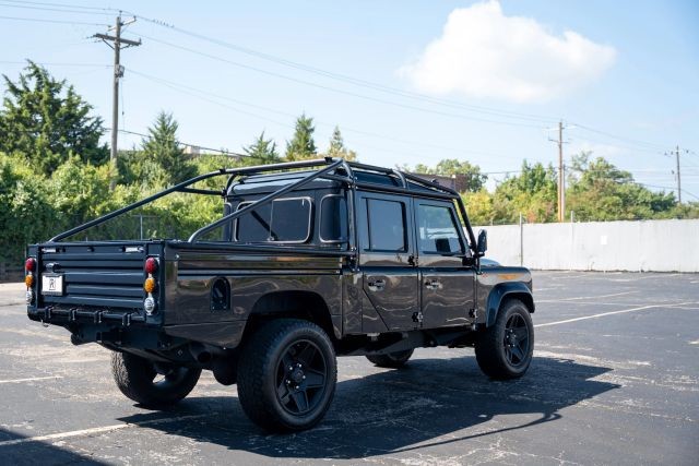 Land-Rover-Defender-1986-Truck-3