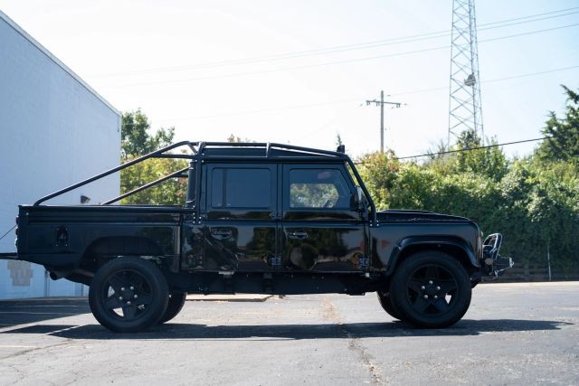 Land-Rover-Defender-1986-Truck-8