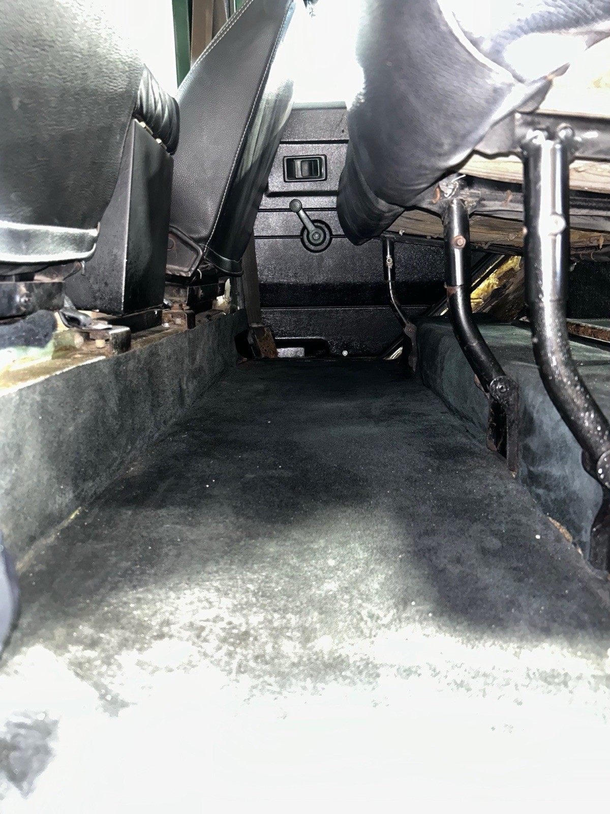 Land-Rover-Defender-1989-SUV-14