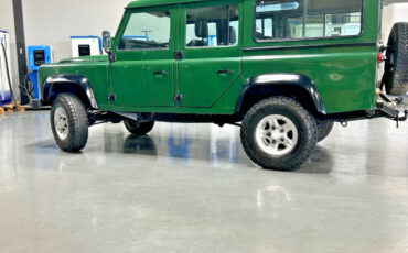 Land-Rover-Defender-1989-SUV-16