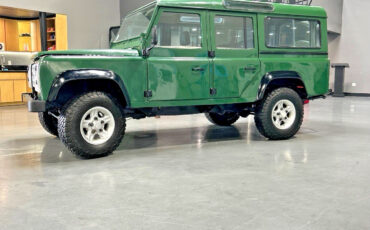 Land-Rover-Defender-1989-SUV-2