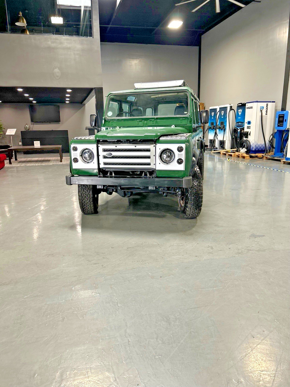 Land-Rover-Defender-1989-SUV-22