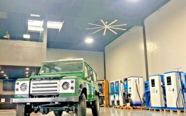 Land-Rover-Defender-1989-SUV-4