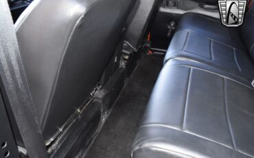 Land-Rover-Defender-1989-other-26