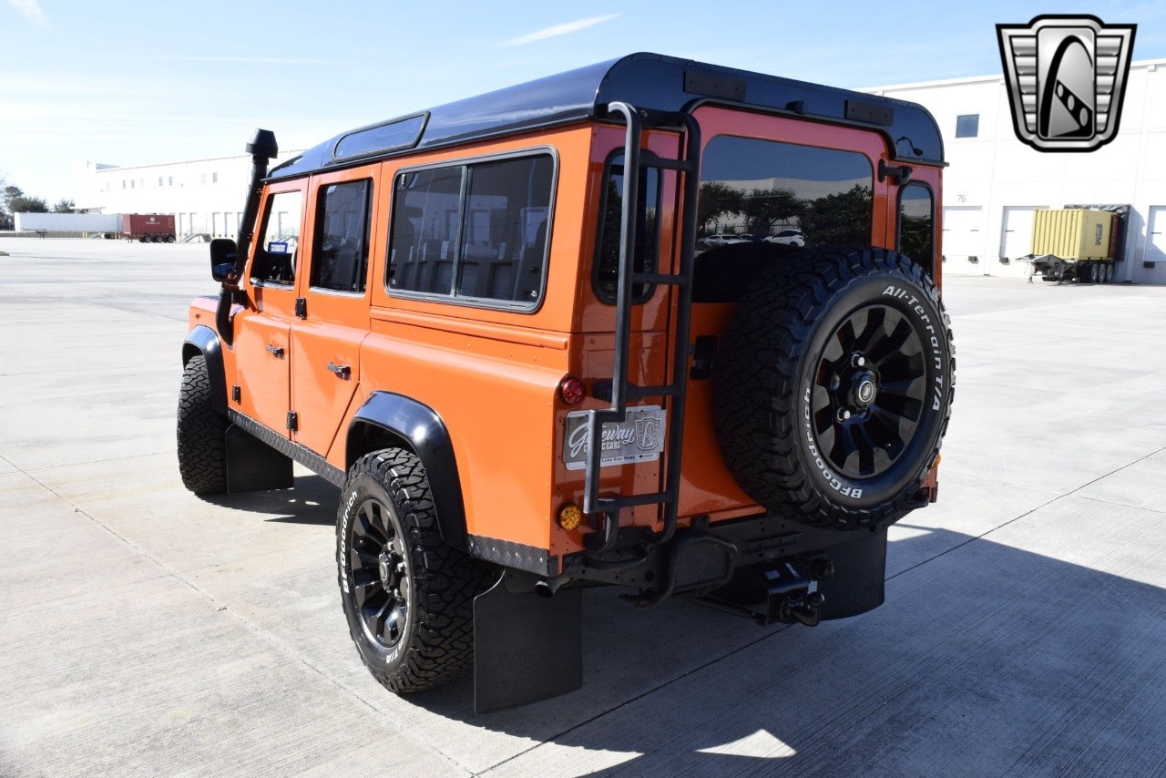 Land-Rover-Defender-1989-other-38
