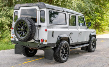 Land-Rover-Defender-1991-SUV-10