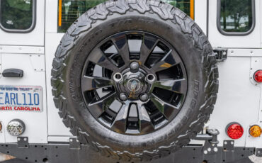Land-Rover-Defender-1991-SUV-14