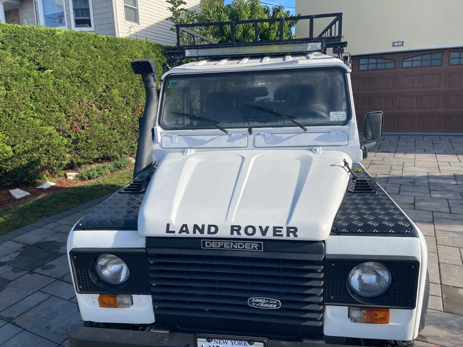 Land-Rover-Defender-1991-SUV-3