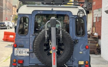 Land-Rover-Defender-1991-SUV-3