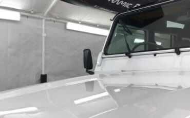 Land-Rover-Defender-1991-SUV-37